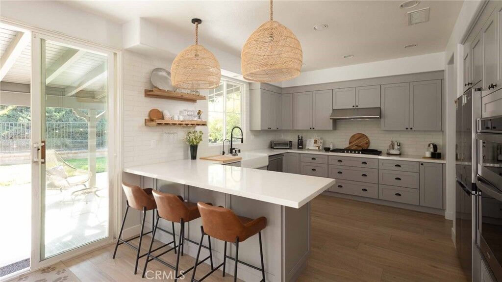 Property Photo:  26831 Greenleaf Court  CA 91381