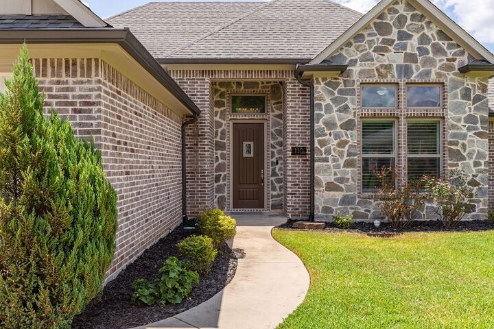 Property Photo: 110 Copperwood Loop TX 75901