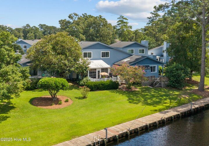 Property Photo:  22 Harbour Walk  NC 28562 