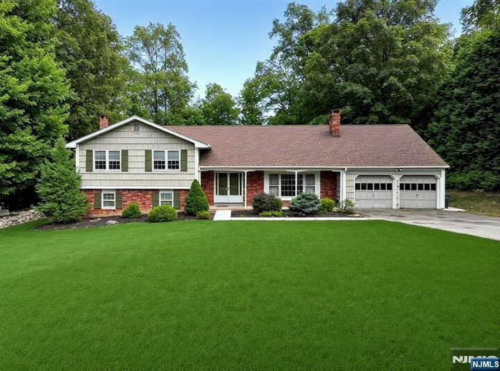 5 Powderhorn Drive  Kinnelon Borough NJ 07405 photo