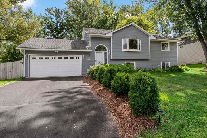 1050 Lantern Lane  Lino Lakes MN 55014 photo