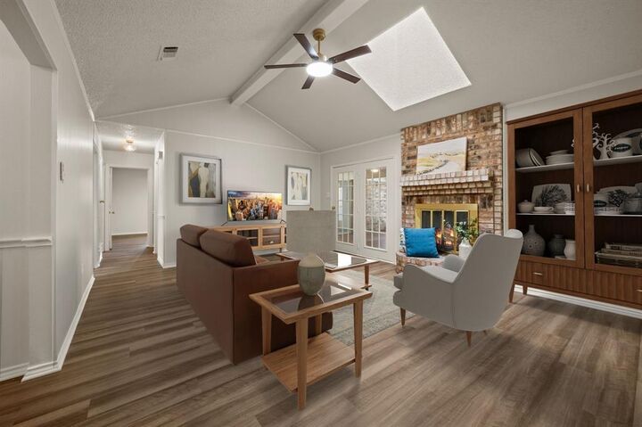 Property Photo: 3000 Willow Lane TX 76021