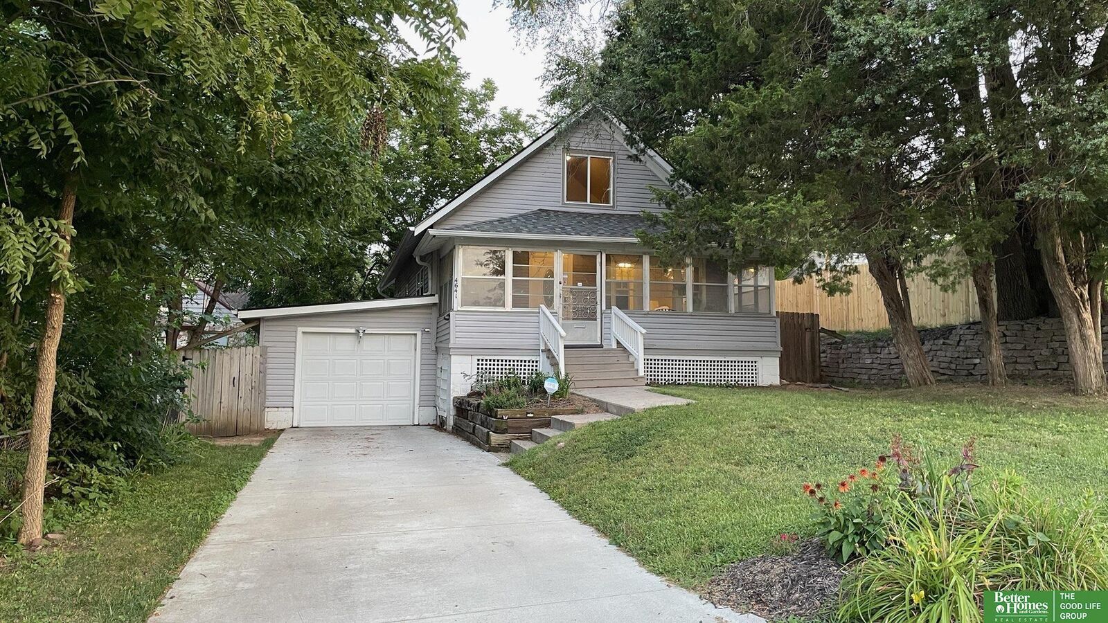 Property Photo: 4641 Nicholas Street NE 68132