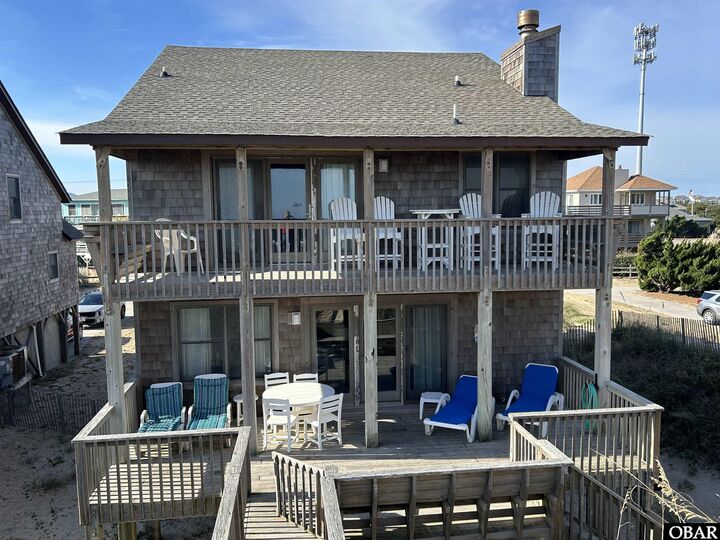 Property Photo: 206 E Hawks Nest Court NC 27959