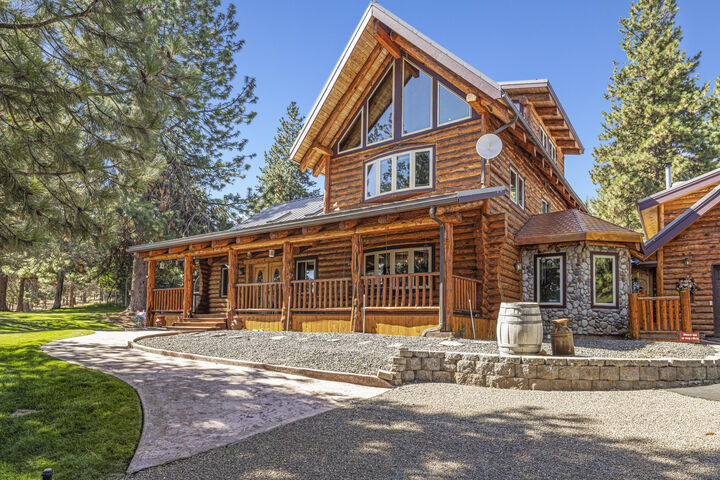 Property Photo:  13500 Lava Lane  OR 97603 