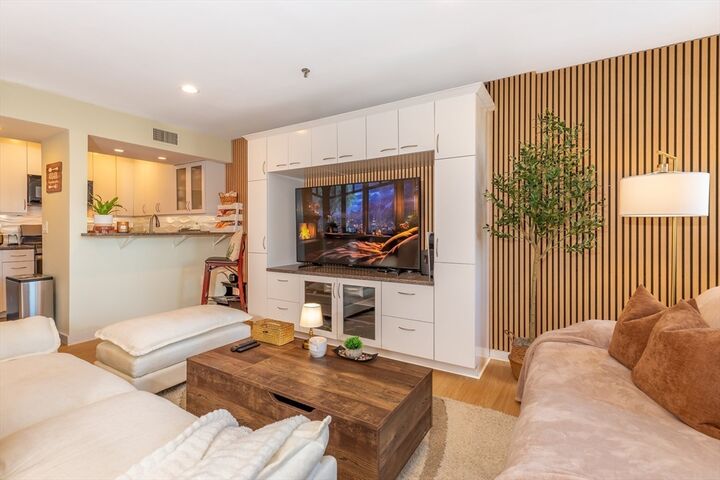 Property Photo:  147 Kelton St 609  MA 02134 