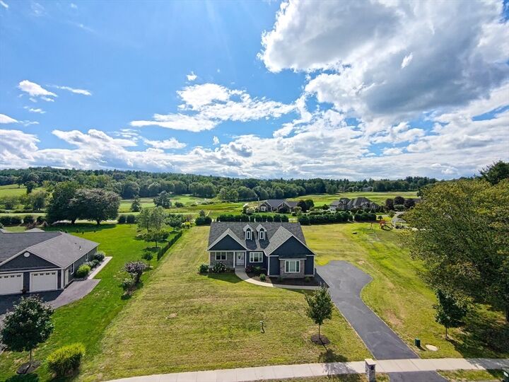 Property Photo: 10 Sawgrass Lane MA 01077