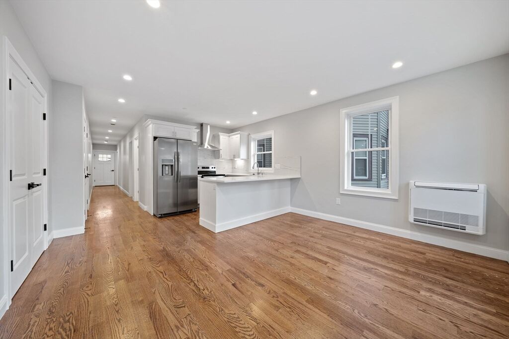 Property Photo:  52 Bellevue St 1  MA 02125 