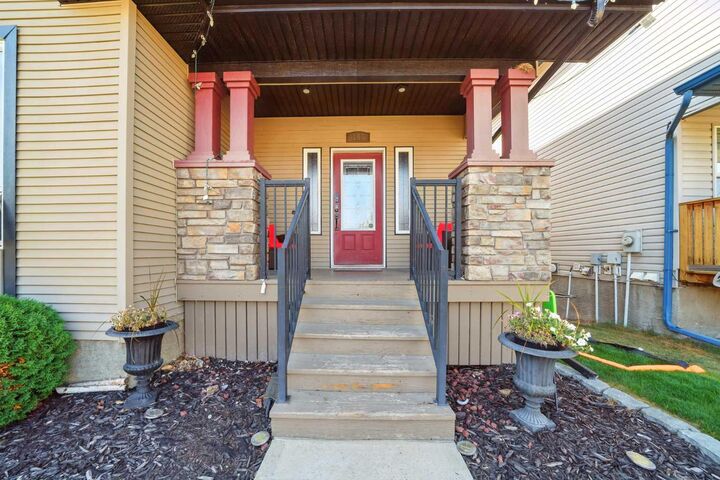 Property Photo: 187 Inkster Close AB T4R 0A7