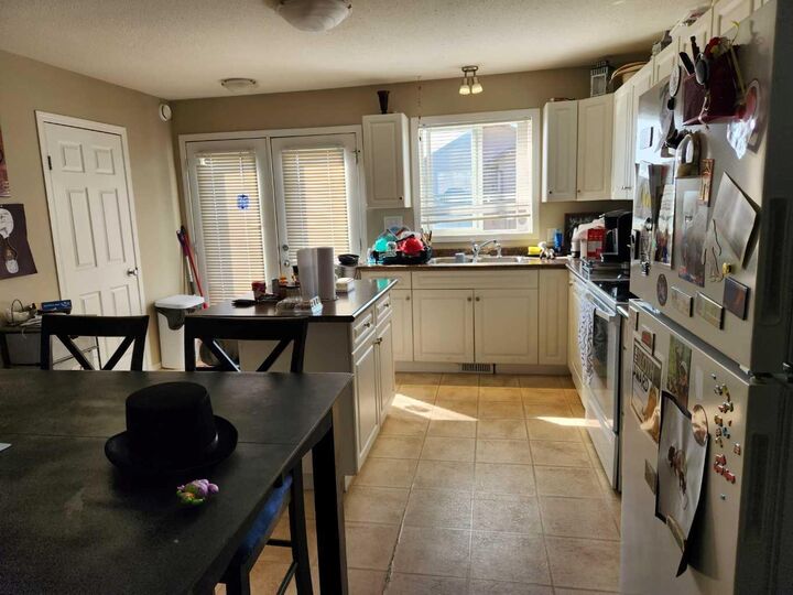 Property Photo:  4728 18 Street 2  SK S9V 1M9 