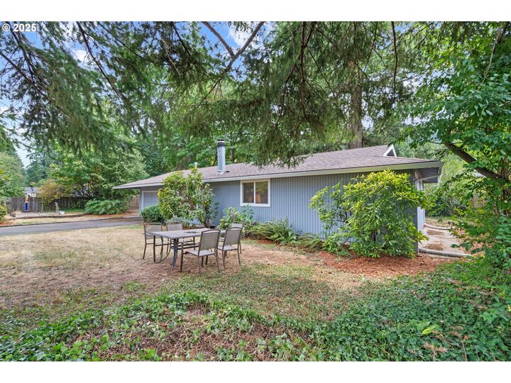 Property Photo:  14644 SE Bush St  OR 97236 