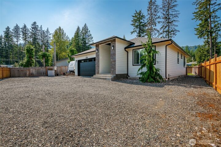 Property Photo: 8366 Golden Valley Boulevard WA 98266