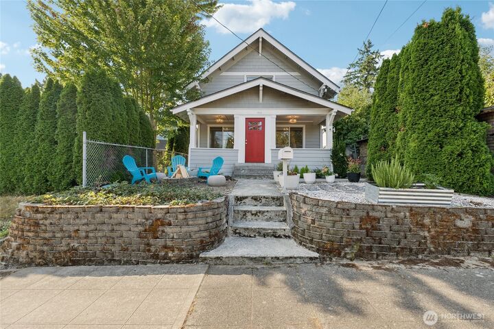 4241 S Mead Street  Seattle WA 98118 photo