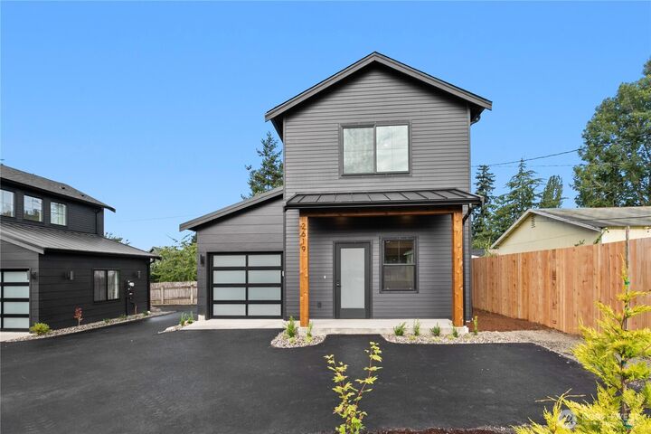 2619  Woburn Street  Bellingham WA 98226 photo