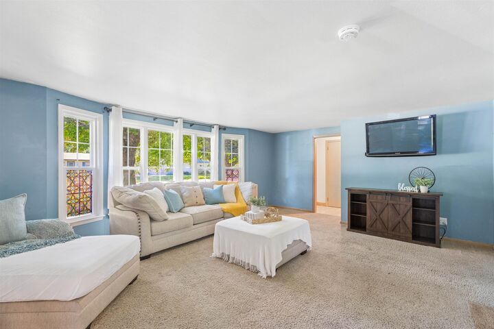 Property Photo: 704 Vera Avenue WI 54956