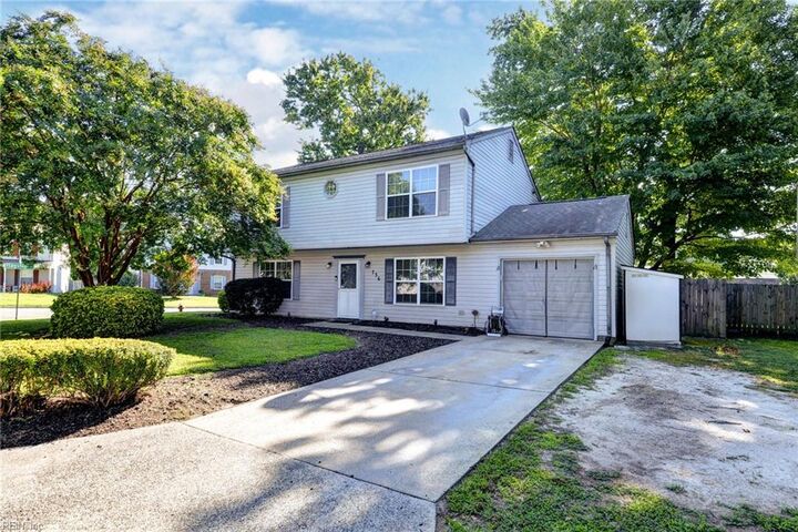 Property Photo:  736 Halyard Dr  VA 23608 