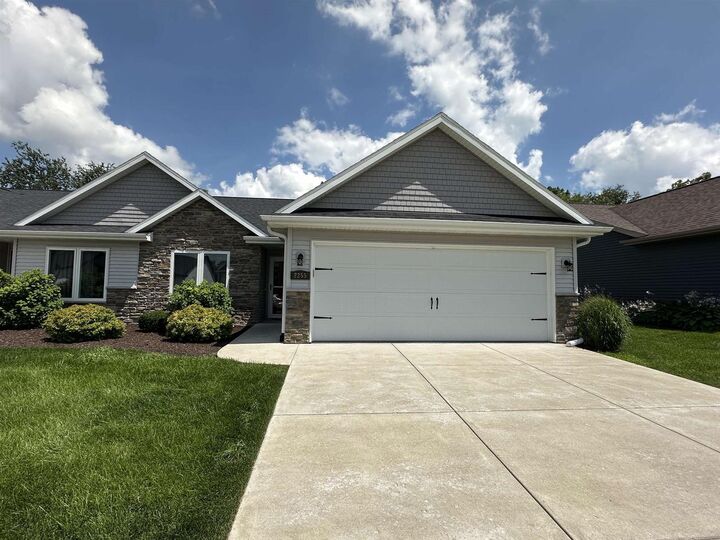 Property Photo: 2255 Walnut Street WI 53511