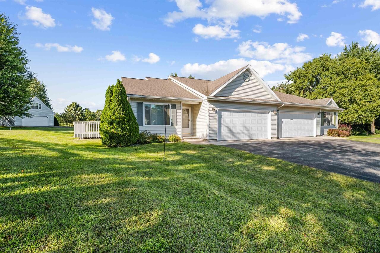 Property Photo: N6009 Heritage Drive 12 WI 54941