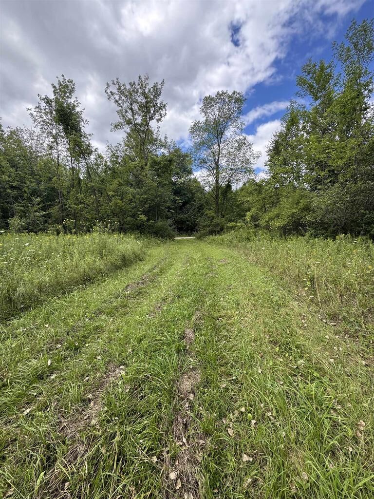 Property Photo: 7168 Park Avenue Road WI 54153