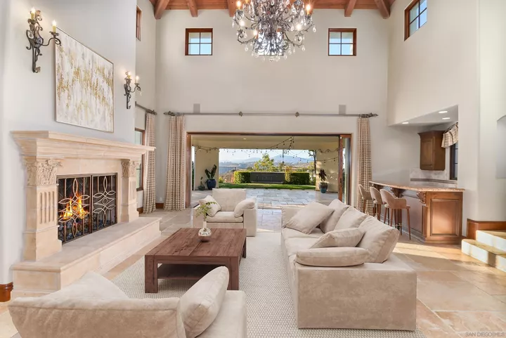 Property Photo:  14926 Encendido  CA 92127 