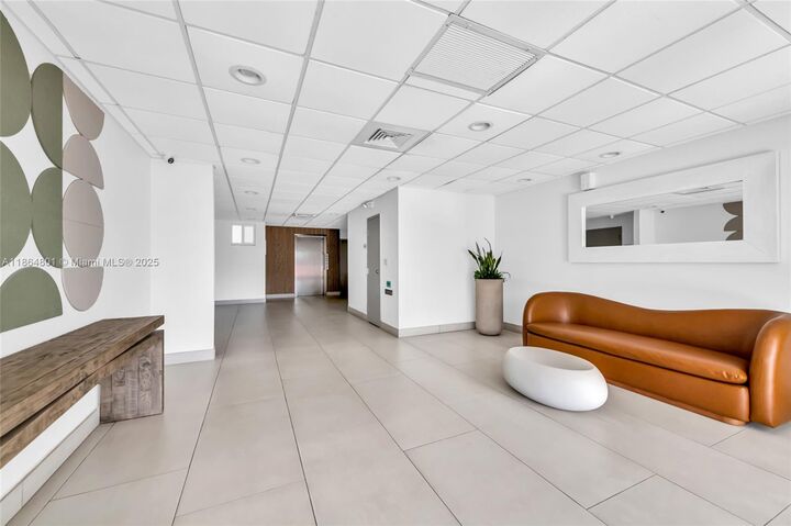 Property Photo: 1666 West Ave 307 FL 33139