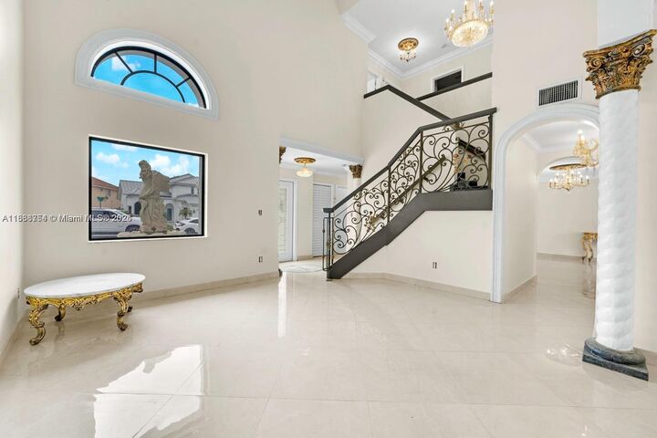 Property Photo:  15331 SW 59th St  FL 33193