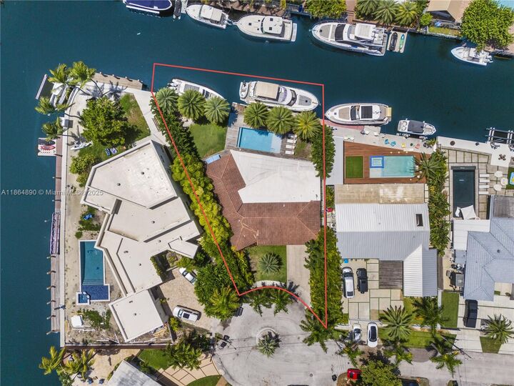 12910 Auralia Rd  North Miami FL 33181 photo
