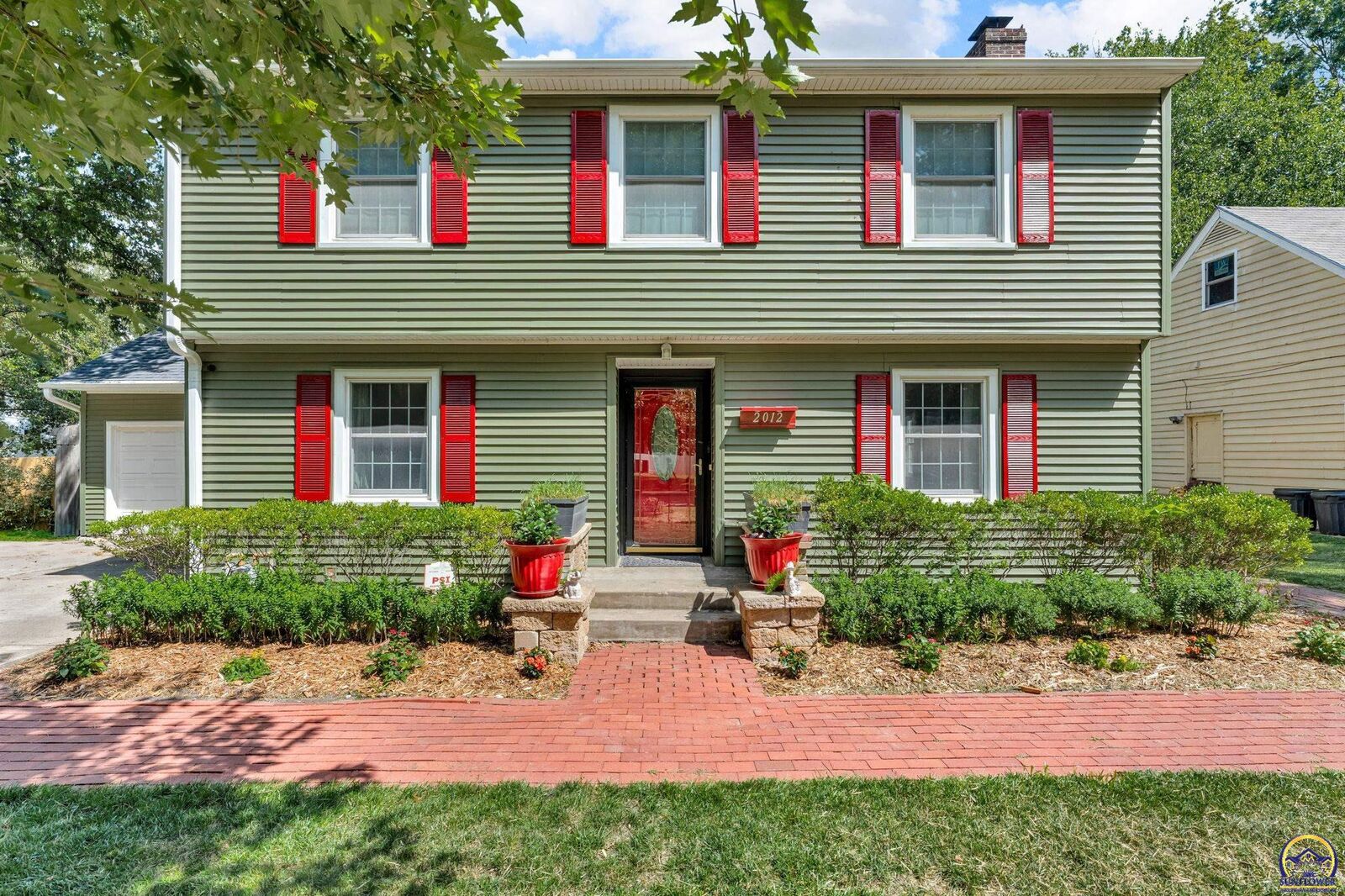 Property Photo:  2012 SW Westwood Dr  KS 66604 
