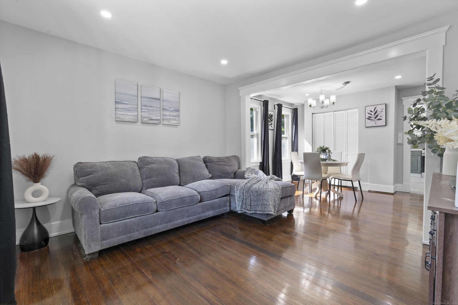 Property Photo:  21 Bailey Street  CT 06513 