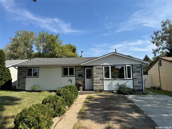 414 Witney Avenue N  Saskatoon SK S7L 3M7 photo