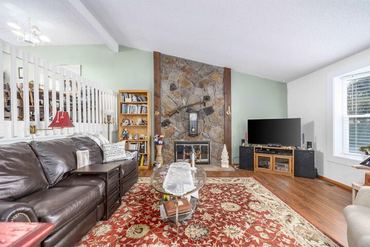 Property Photo: 3401 W 23rd Pl WA 99337
