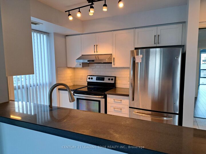 Property Photo: 22 Olive Avenue 2509 ON M2N 7G6