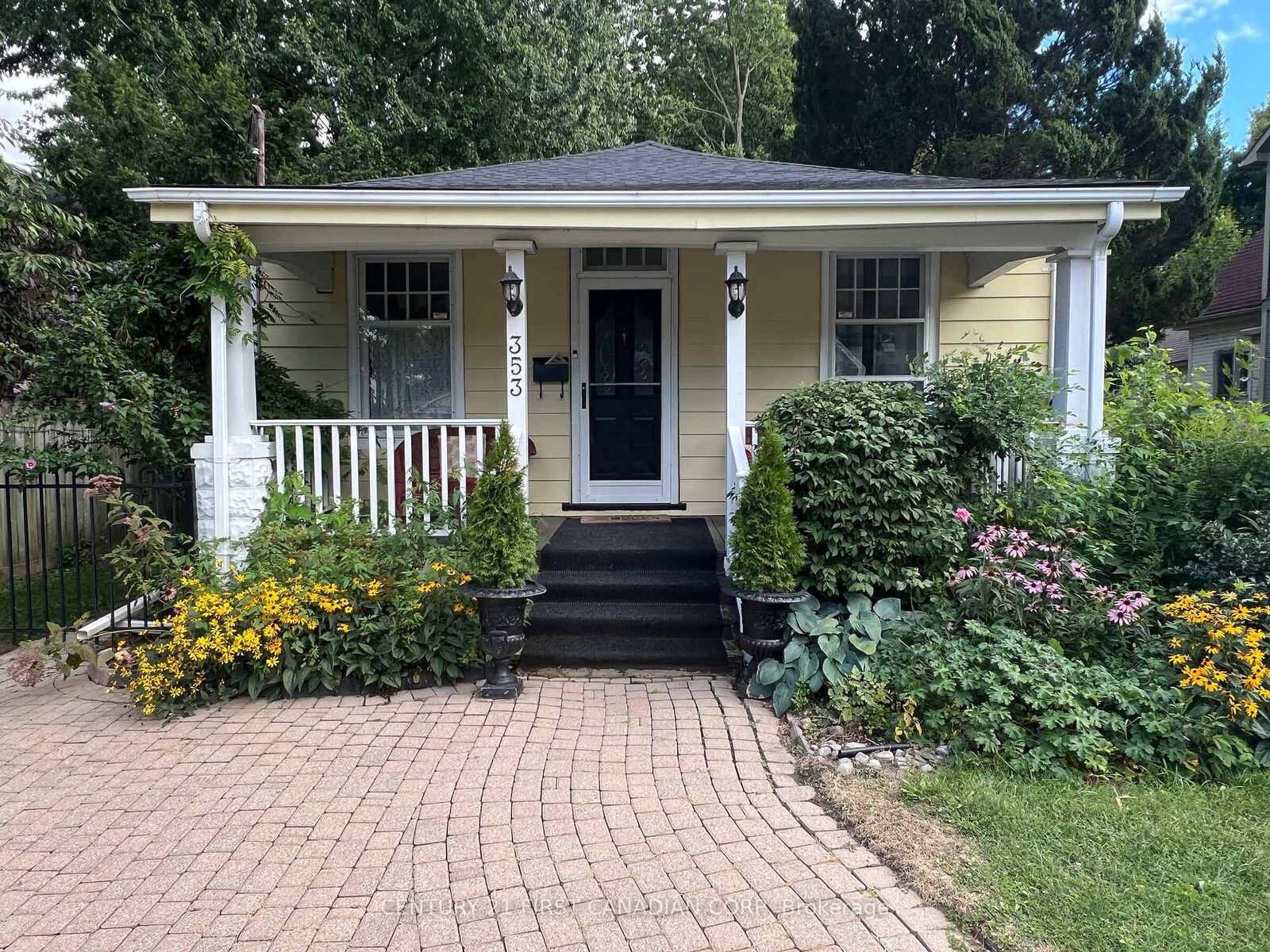 Property Photo: 353 Cheapside Street ON N6A 2A7