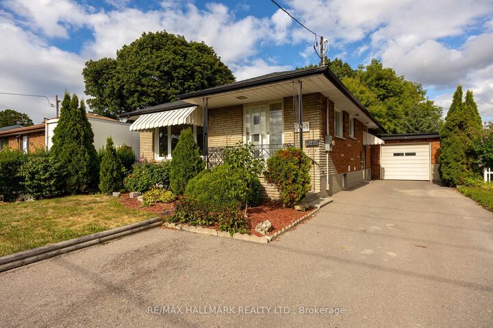 Property Photo: 415 Stevenson Road N Main ON L1J 5N7