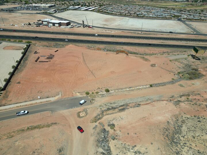 Property Photo: Desert Color Parkway UT 84790