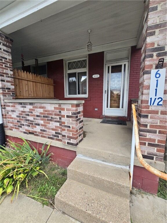 Property Photo: 611 & 611 1/2 Sixth Street PA 15085
