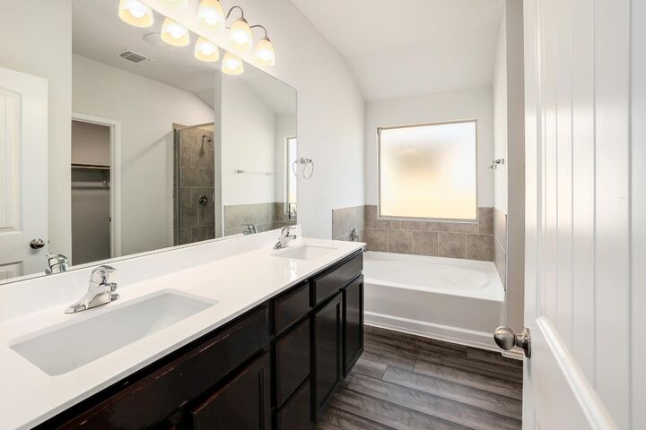 Property Photo: 1828 T H Johnson Drive TX 76574
