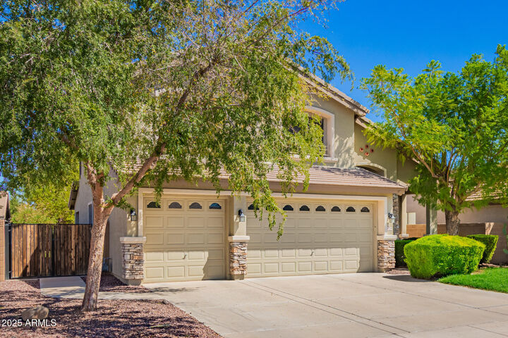 Property Photo: 12518 W Sells Drive AZ 85340