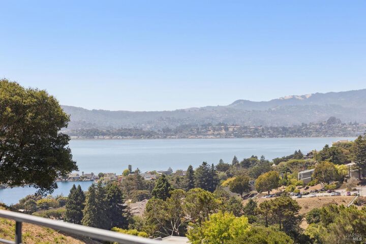 Property Photo: 6 Red Hill Circle CA 94920
