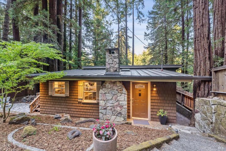 14724 Eagle Nest Lane  Guerneville CA 95446 photo