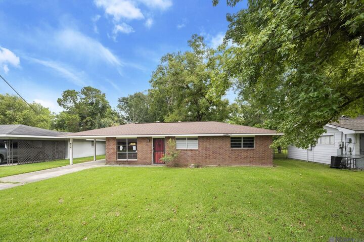 Property Photo: 634 E Rome St LA 70737