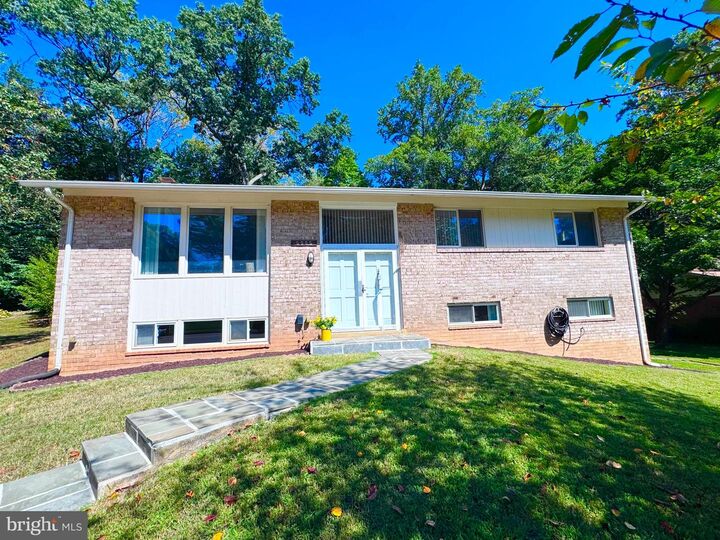 5005 Gainsborough Drive  Fairfax VA 22032 photo