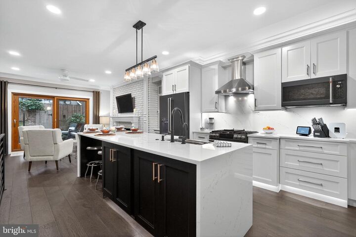 Property Photo:  409 S 13th Street  PA 19147 