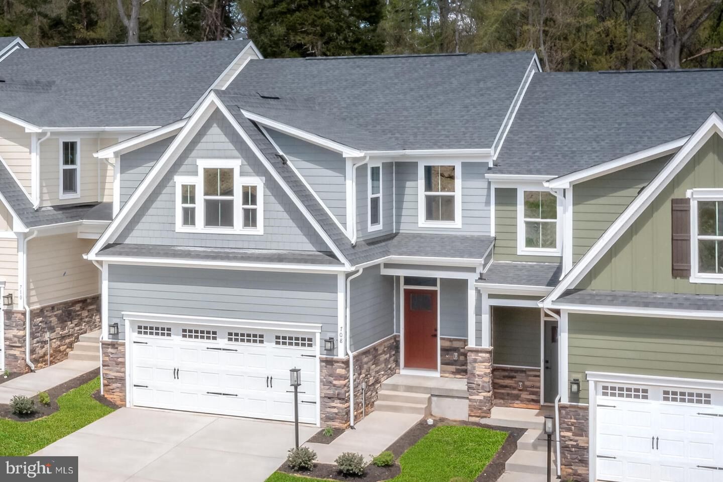 Property Photo: 1327 Ben Hogan Way PA 17403