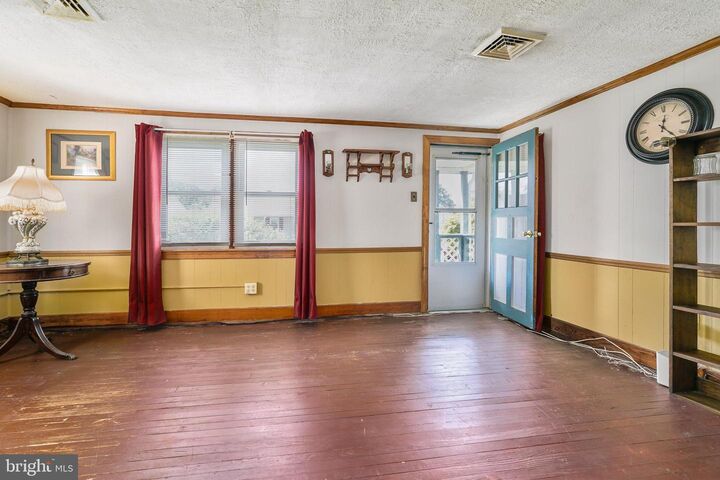 Property Photo:  118 N New Street  DE 19977 
