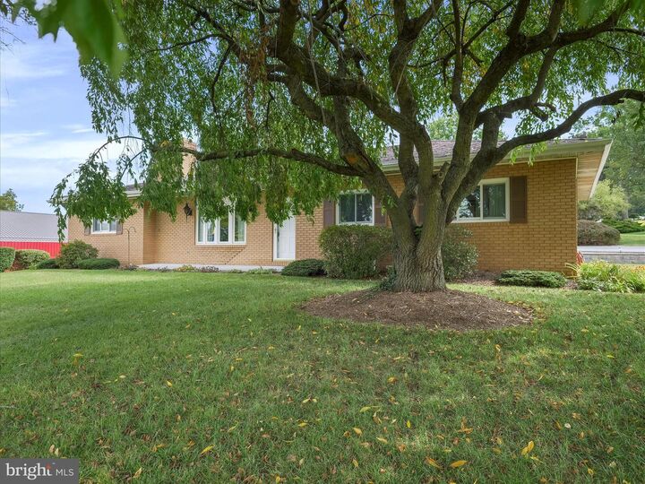 Property Photo: 422 Pyle Drive PA 17233