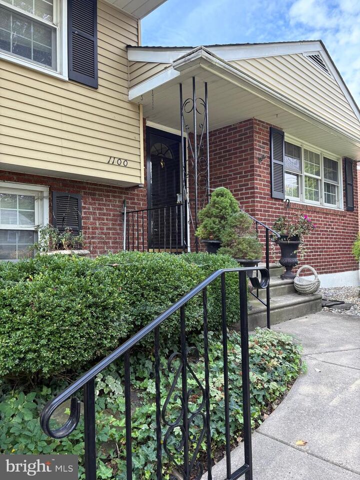 Property Photo: 1100 Mansion Avenue NJ 08108