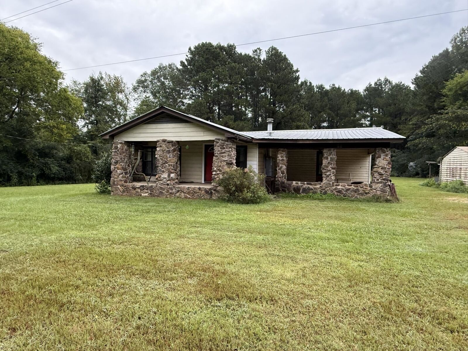 Property Photo:  1669 Highway 7 N  AR 71701 