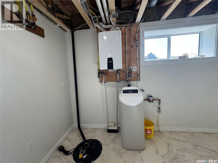 Property Photo: 109 Ash Street SK S0G 5H0