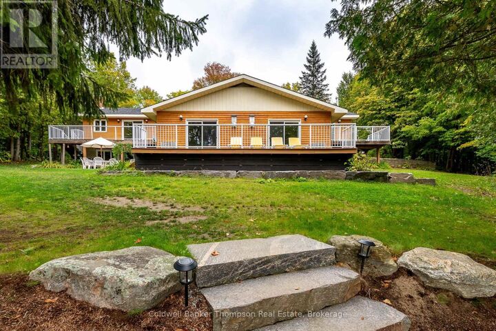 Photo de la propriété:  415 Grassmere Resort Road  ON P1H 2J6 